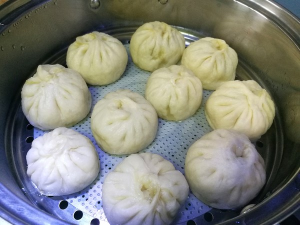 Pork Buns with Beans recipe