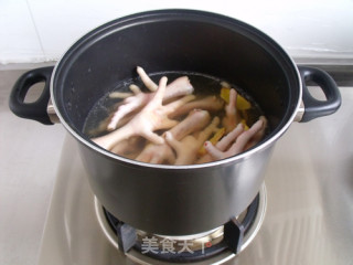Tiger Skin Chicken Feet recipe