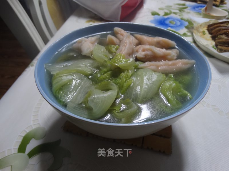Lettuce and Fish Dumpling Soup