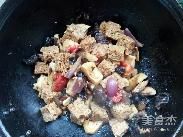 Grilled Mushrooms, Bamboo Shoots and Grilled Bran recipe