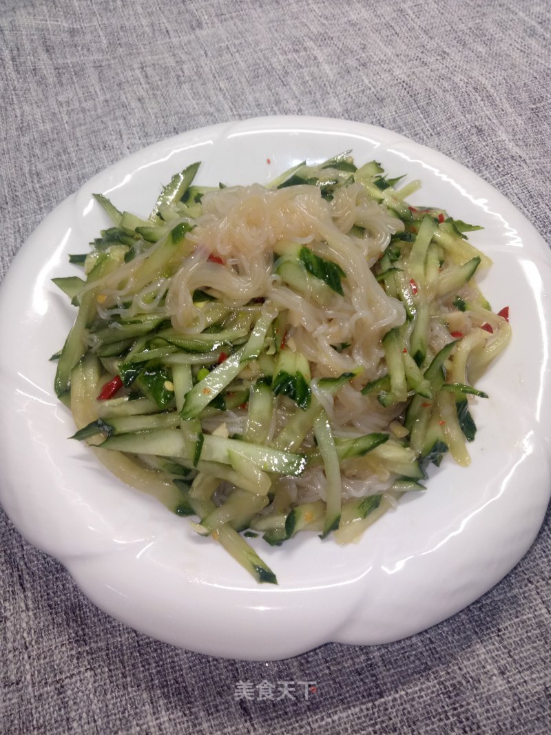 Cucumber Mixed with Vermicelli in Oil recipe