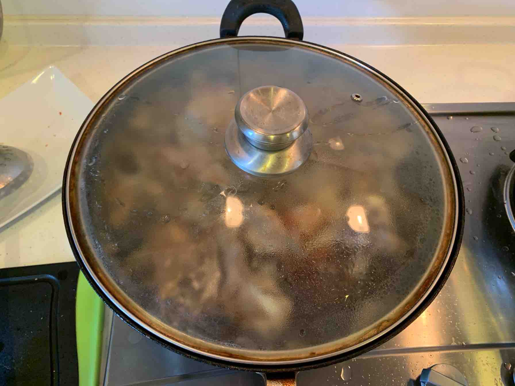 Spicy Sheep Scorpion Hot Pot recipe