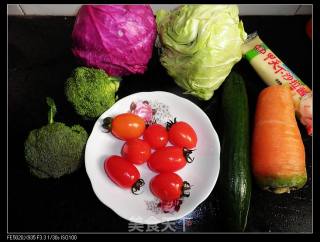 One of The New Year’s Dishes is Colorful ------ Vegetable Salad recipe