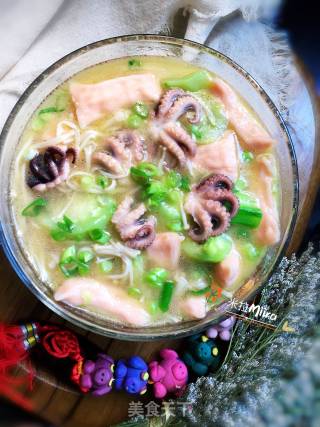 Plum Blossom Octopus Loofah Soup recipe
