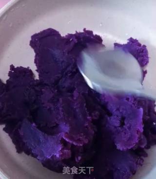 Yam and Purple Sweet Potato Roll recipe