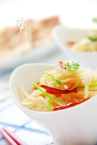 Autumn Recipe——【spicy Lotus Root Silk】 recipe