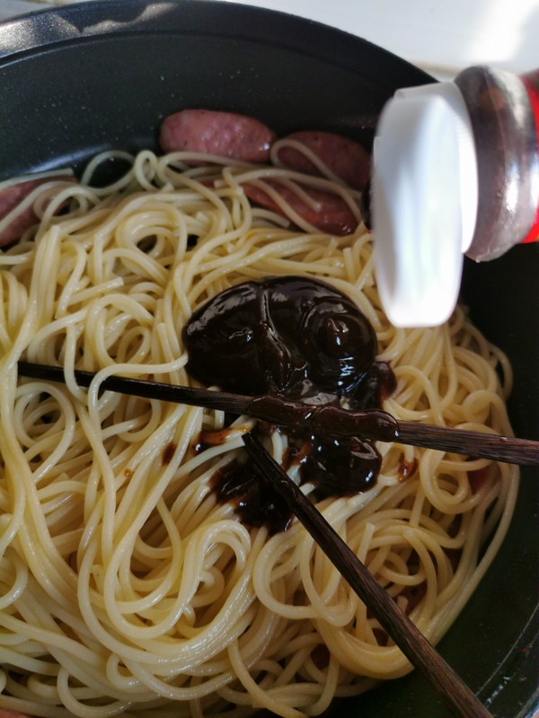 Pasta with Beef Sausage and Black Pepper recipe