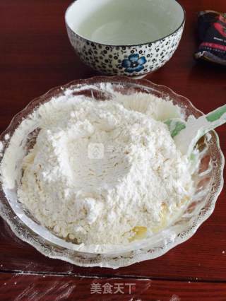 Bean Paste Mooncakes recipe