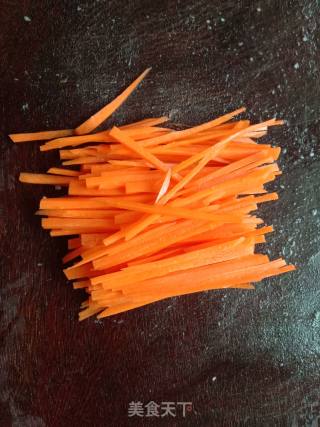 Stir-fried Beef with Carrots and Onions recipe