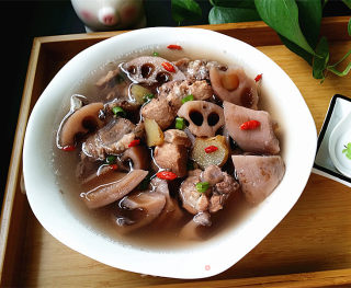 Pork Tail Bone Stewed Lotus Root recipe