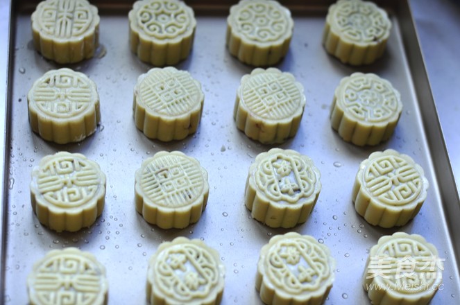 Red Bean and Lotus Seed Mooncake recipe