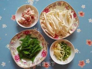 Stir-fried Pork Belly with White Jade Mushroom and Snow Peas recipe