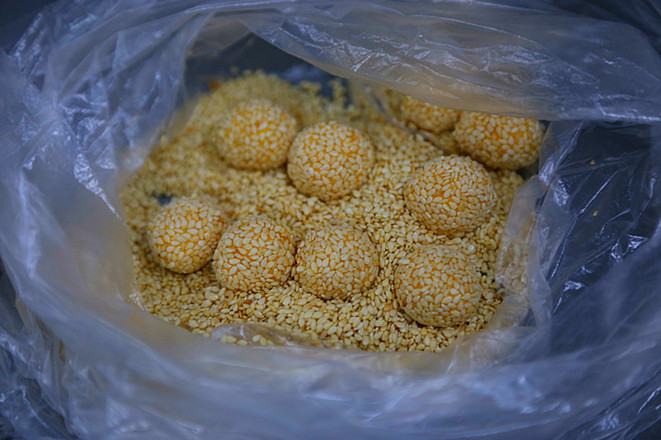 Pumpkin Sesame Balls recipe