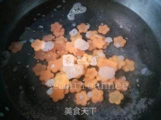 Stir-fried Pork with Cucumber and Carrot recipe