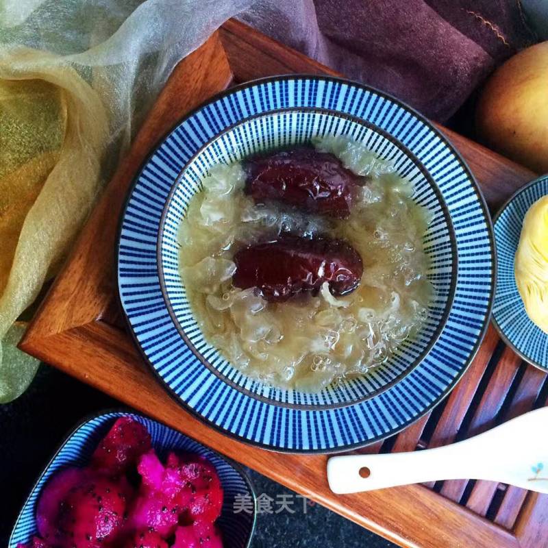 Red Date and Tremella Soup recipe