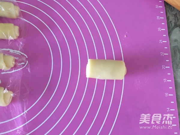 Fresh Meat and Mustard Moon Cakes recipe