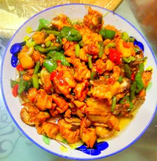 Stir-fried Diced Chicken Drumsticks with Canola Oil recipe