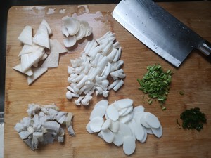 Seafood Mushroom Five White Soup recipe