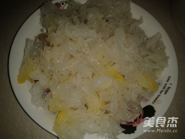 Red Dates, Longan and Tremella Soup recipe