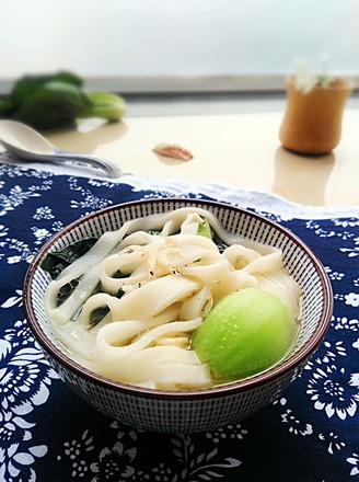 Fresh Rice Noodle Soup