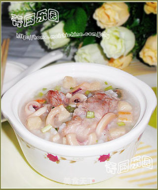 Nourishing Stomach Congee——squid Pork Ribs Congee recipe