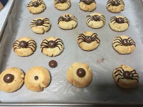 Spider Biscuits recipe