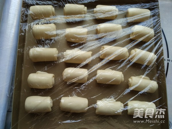 Bean Paste Sunflower Cake recipe