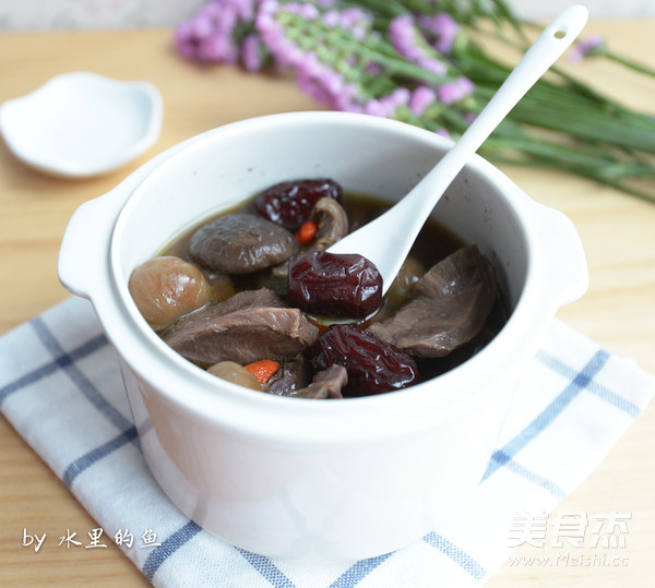 Stewed Pig Heart with Red Dates and Longan recipe