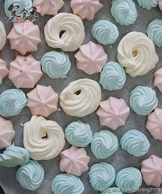 Colored Meringue recipe