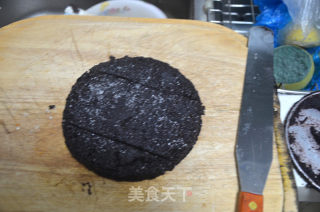 Combination of Chinese and Western to Make Black Rice Cake recipe