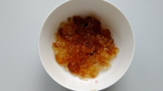 Longan Peach Gum Candied Date Soup recipe