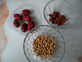 Red Dates and Longan Soy Milk recipe