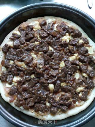 Black Pepper Beef Mashed Potato Pizza recipe