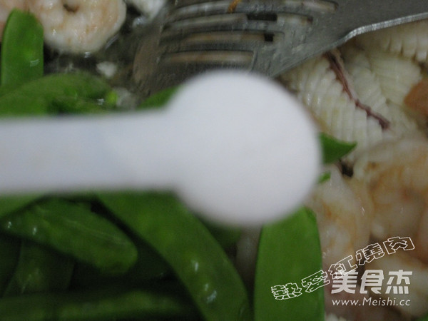 Sea Cucumber Squid Roll recipe