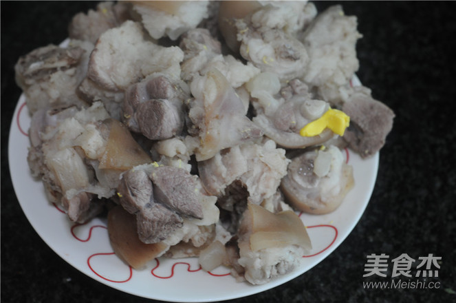 Three Cups of Soy Sauce Pork Trotters recipe