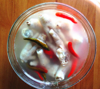 Pickled Pepper Chicken Feet recipe