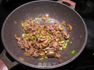 Stir-fried Mushrooms with Mustard Beef recipe