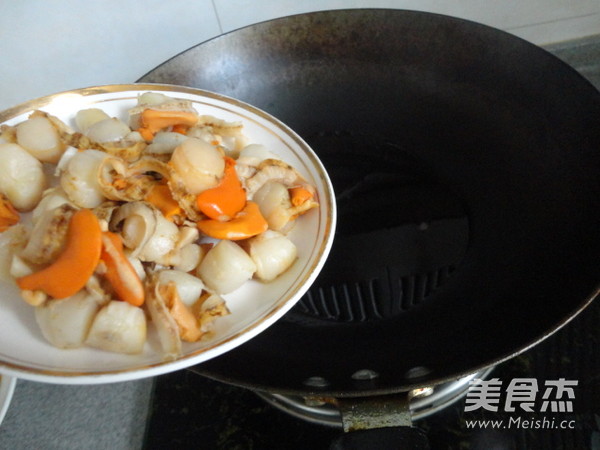 Scallops Stir-fried Tofu and Choy Sum recipe