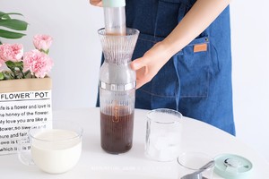 Dongling Lok Brew Cup + Ice Bok Cold Brew Coffee recipe