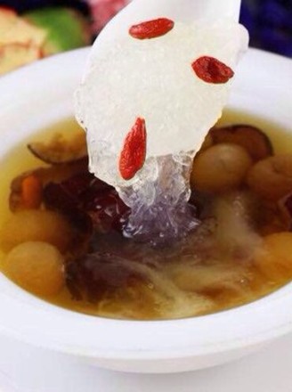 Stewed Bird's Nest with Red Dates and Wolfberry