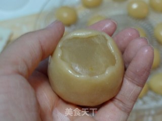 [cantonese-style Lotus Seed Paste Egg Yolk Mooncakes] Challenge The Most Classic Cantonese-style Mooncakes recipe