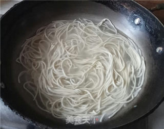 Stir-fried Noodles with Chicken and Stir-fried Vegetables recipe