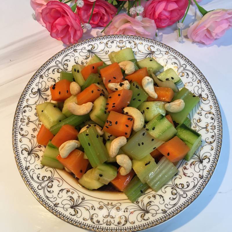 Diced Vegetables with Cashew Nuts recipe