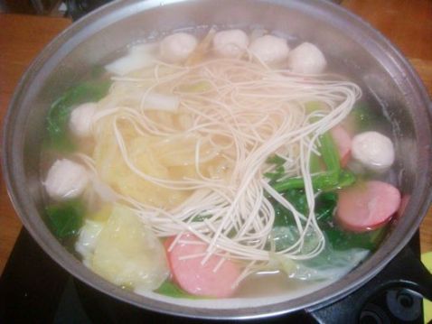 Fish Ball Hot Pot Noodle recipe