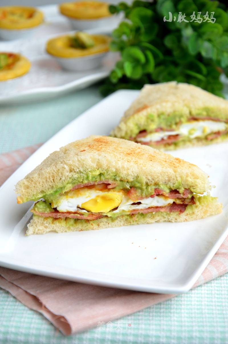 Avocado and Bacon Sandwich recipe