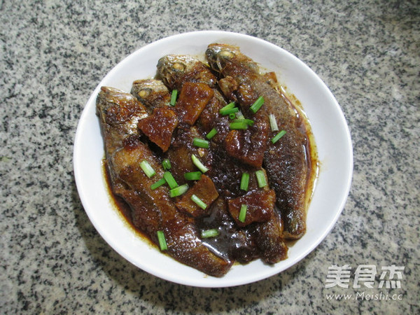 Small Yellow Croaker with Shacha Sauce recipe