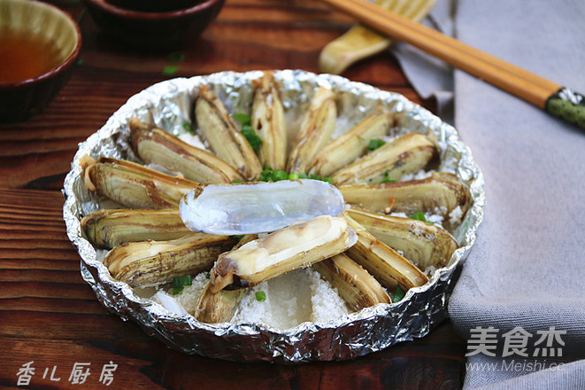 Salt-roasted Razor Clams recipe