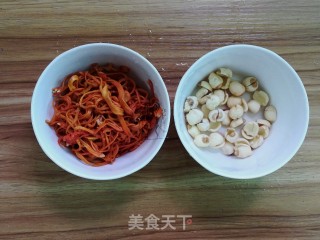 Hericium, Cordyceps Flower and Bamboo Fungus Pork Rib Soup recipe