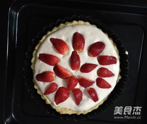 Sweet and Sour Strawberry Pie recipe