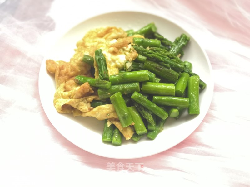 Fried Asparagus with Egg recipe